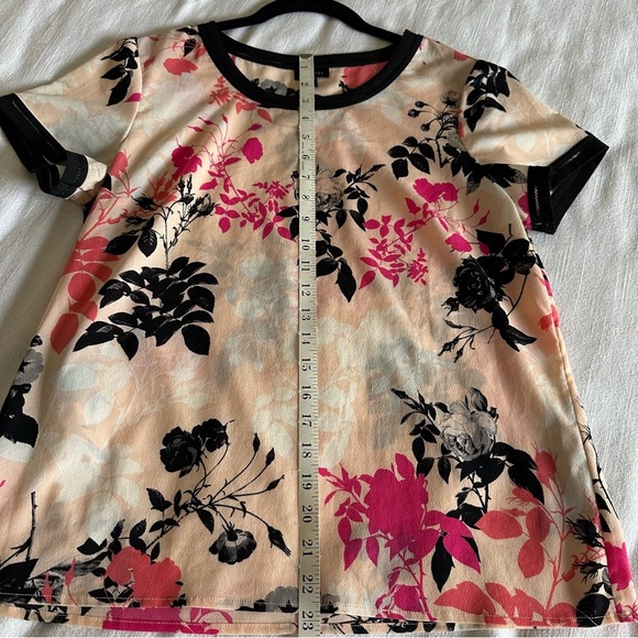 Talbots Womens AOP Floral Cut Out Short Sleeve Pullover Top Size S Career - Picture 6 of 9